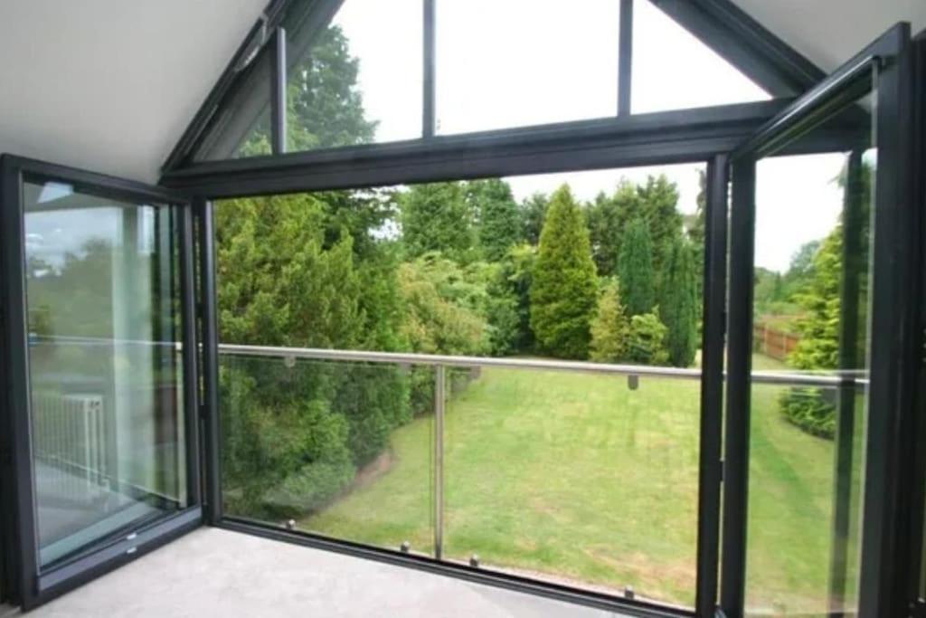 Luxury House In Solihull Esterno foto